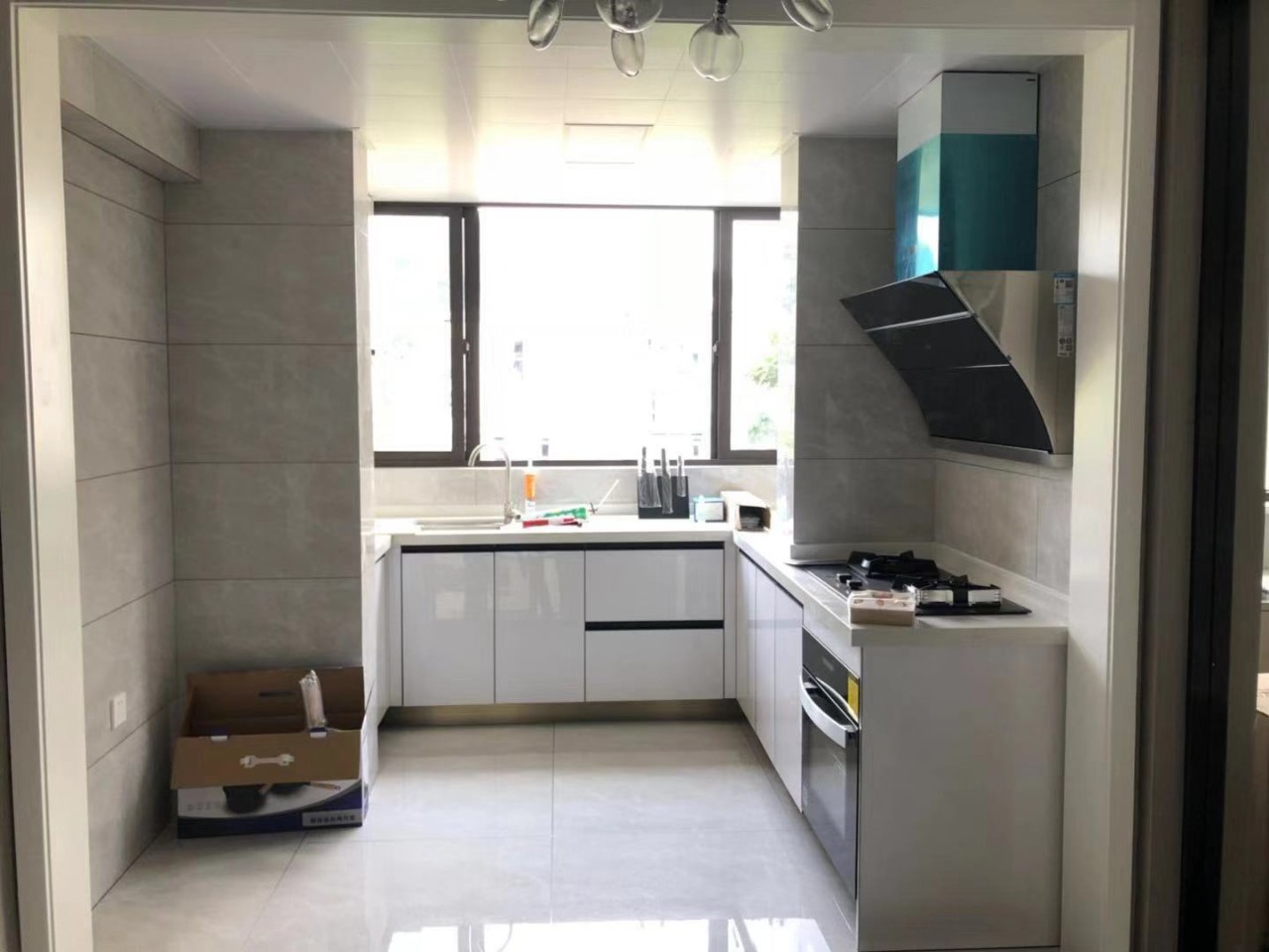 南京聚寶山莊137平米現(xiàn)代風(fēng)格裝修 年輕人的婚房可以這樣裝修09廚房