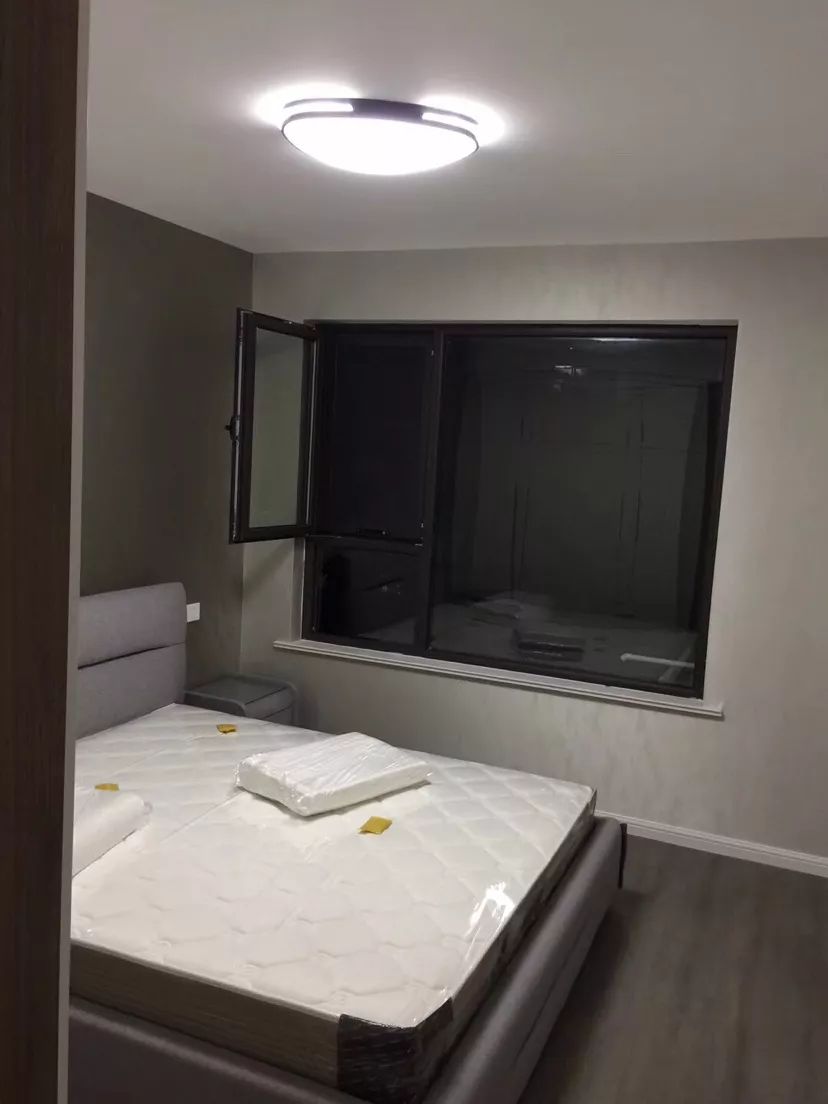 南京聚寶山莊137平米現(xiàn)代風(fēng)格裝修 年輕人的婚房可以這樣裝修14次臥