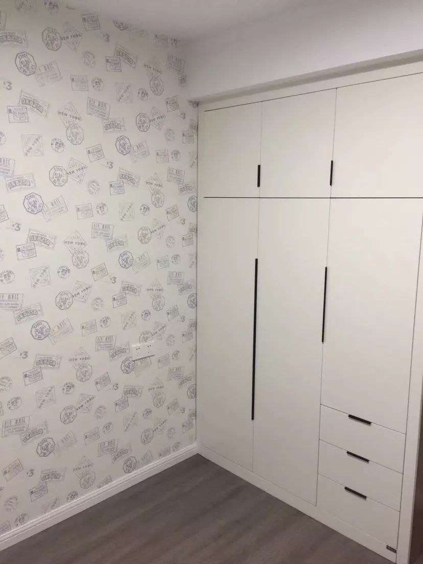 南京聚寶山莊137平米現(xiàn)代風(fēng)格裝修 年輕人的婚房可以這樣裝修15客臥