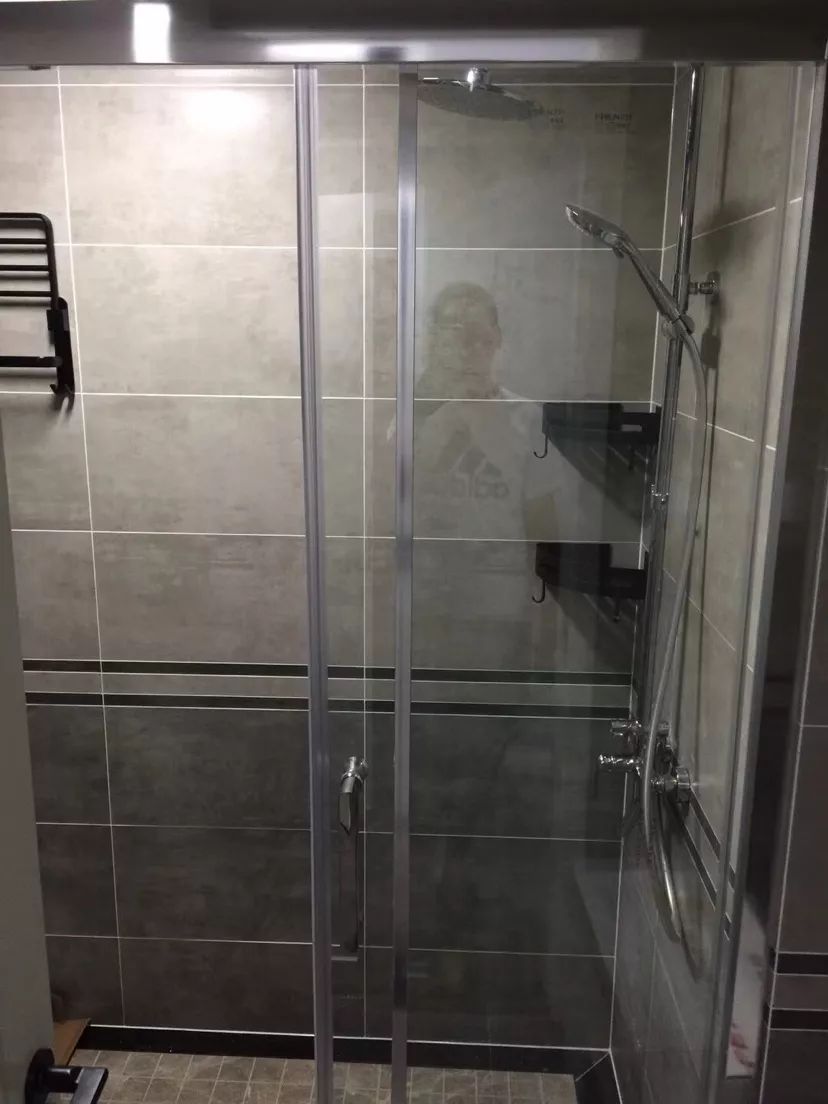 南京聚寶山莊137平米現(xiàn)代風(fēng)格裝修 年輕人的婚房可以這樣裝修17衛(wèi)生間