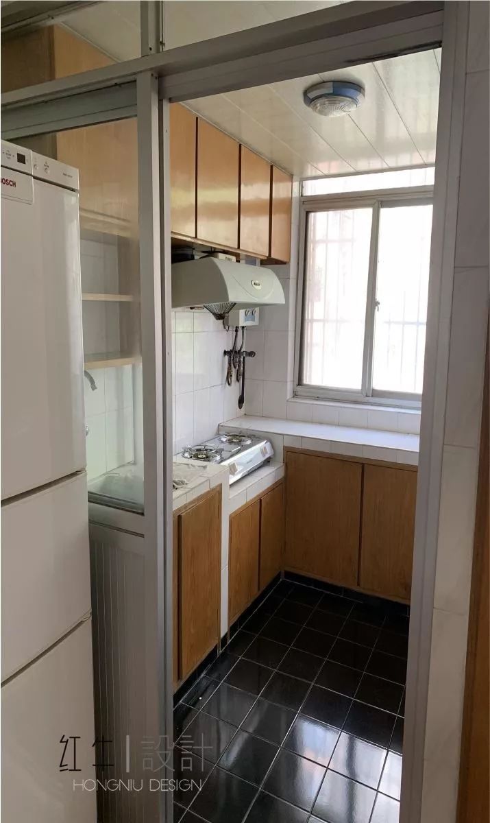 南京老房翻新--“能住”與“好住”之間，就差這點(diǎn)改變！07改造前_廚房