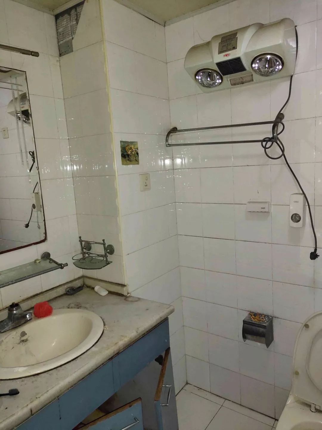 南京龍蟠花苑90㎡現(xiàn)代輕奢--老房升級改造，變身時尚精致家！18浴室改造