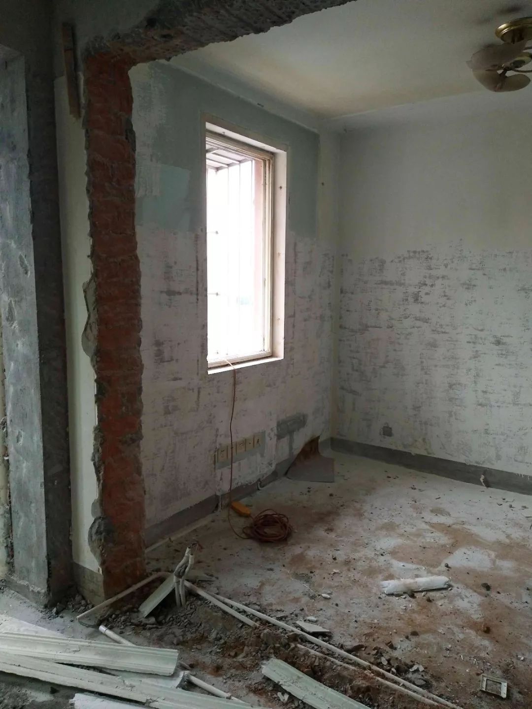 南京龍蟠花苑90㎡現(xiàn)代輕奢--老房升級改造，變身時尚精致家！23拆砌工程