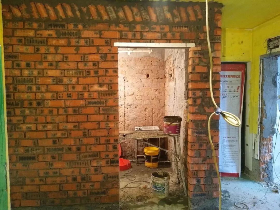 南京龍蟠花苑90㎡現(xiàn)代輕奢--老房升級改造，變身時尚精致家！25拆砌工程