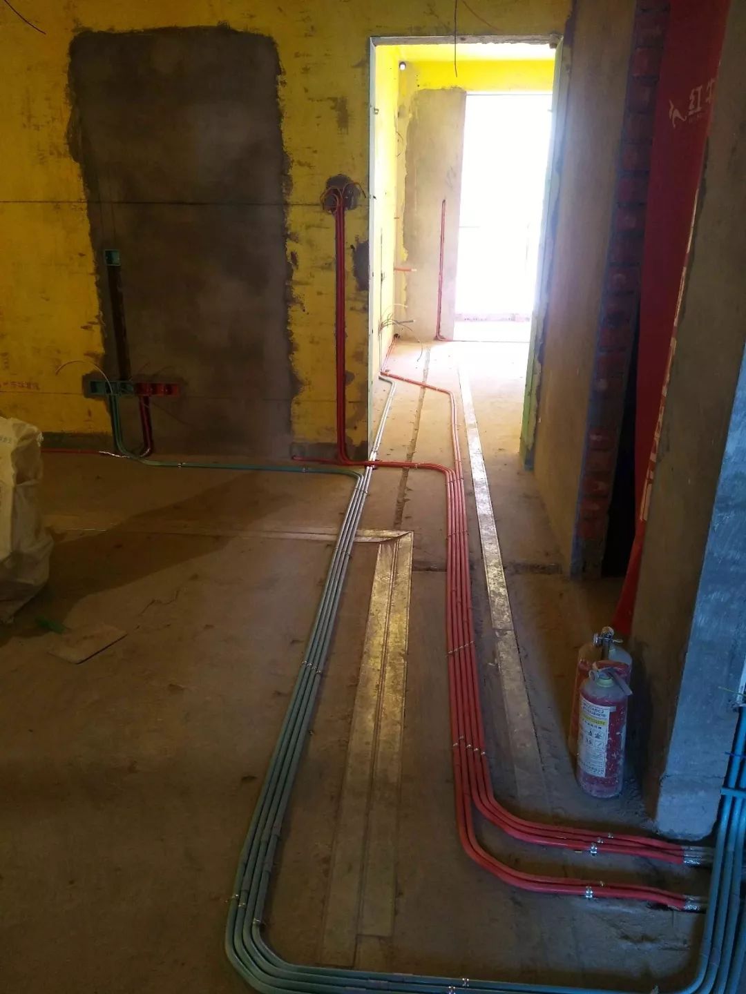 南京龍蟠花苑90㎡現(xiàn)代輕奢--老房升級改造，變身時尚精致家！27水電施工