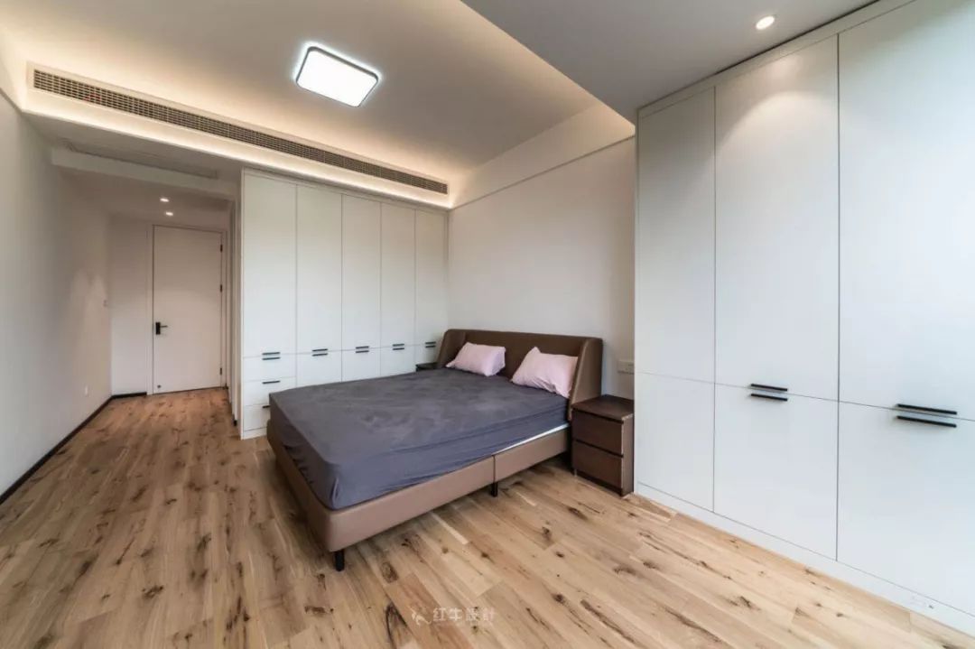 南京仙龍灣280㎡后現(xiàn)代風(fēng)格--對于現(xiàn)代主義的反叛10臥室設(shè)計(jì)