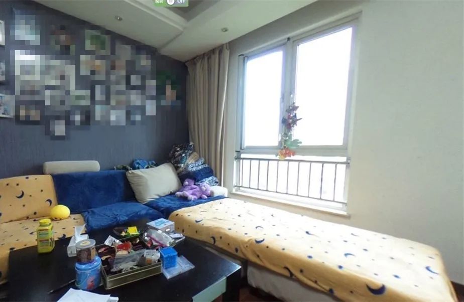 余瑋_金鼎灣花園135㎡輕奢風(fēng)格--老房升級(jí)改造，前后對(duì)比大變樣！04客廳·改造前