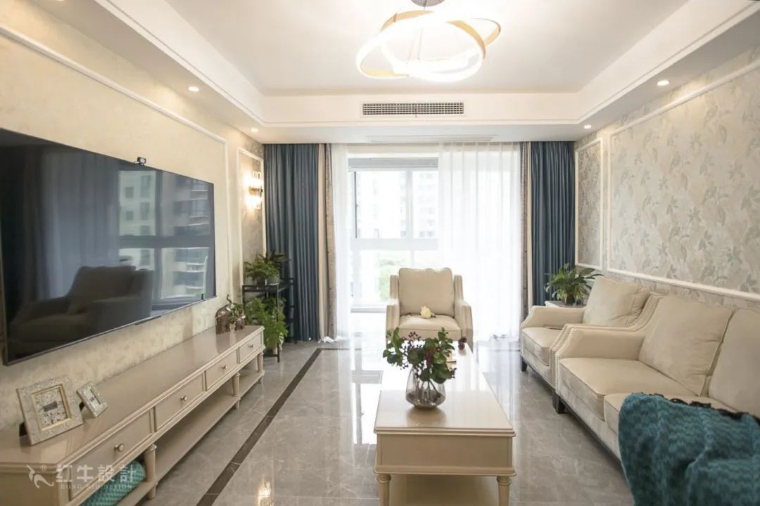 最美畢業(yè)照 ⑥--簡(jiǎn)美不一定是深色系，也可以這樣清爽哦！01客廳