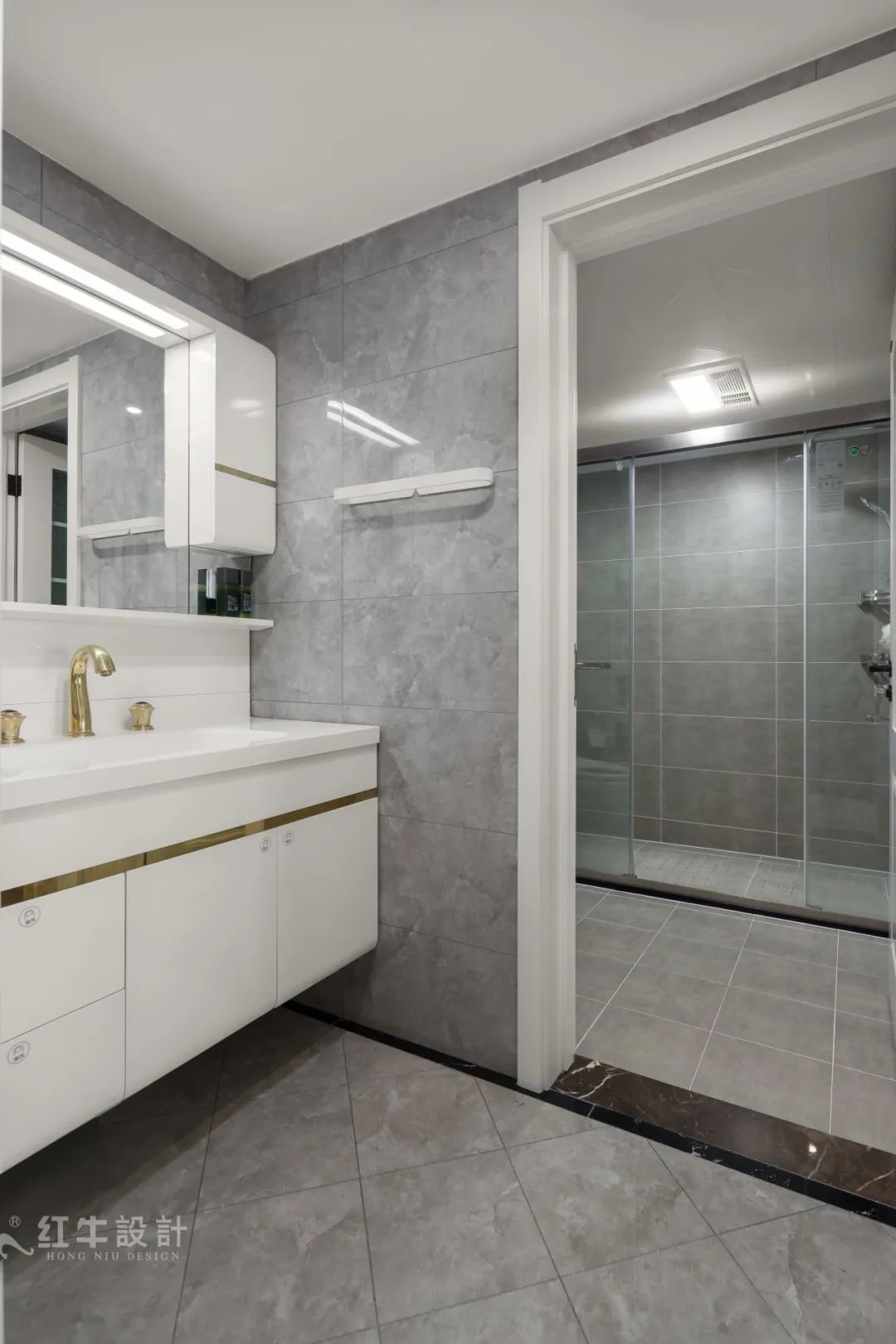 85后夫婦的美式輕奢家，起名“海藍(lán)之謎”！14衛(wèi)生間