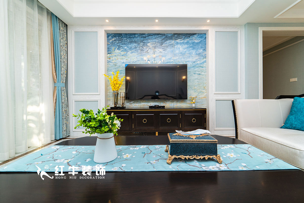 【實(shí)景案例】陶陽_月牙湖花園-145㎡-簡美輕奢風(fēng)格_3室2廳1衛(wèi)_全包18萬02客廳電視背景墻