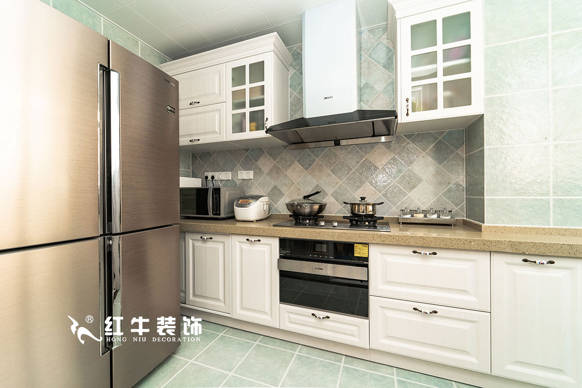 【實(shí)景案例】陶陽_月牙湖花園-145㎡-簡美輕奢風(fēng)格_3室2廳1衛(wèi)_全包18萬06廚房