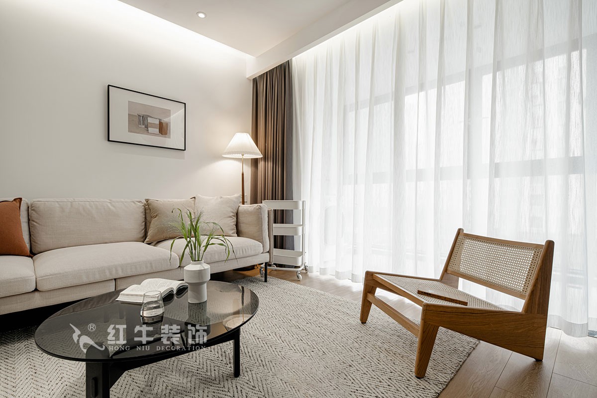 南京紅牛裝飾公司：日式原木風(fēng)裝修實(shí)景，素雅舒適，有松弛感的家