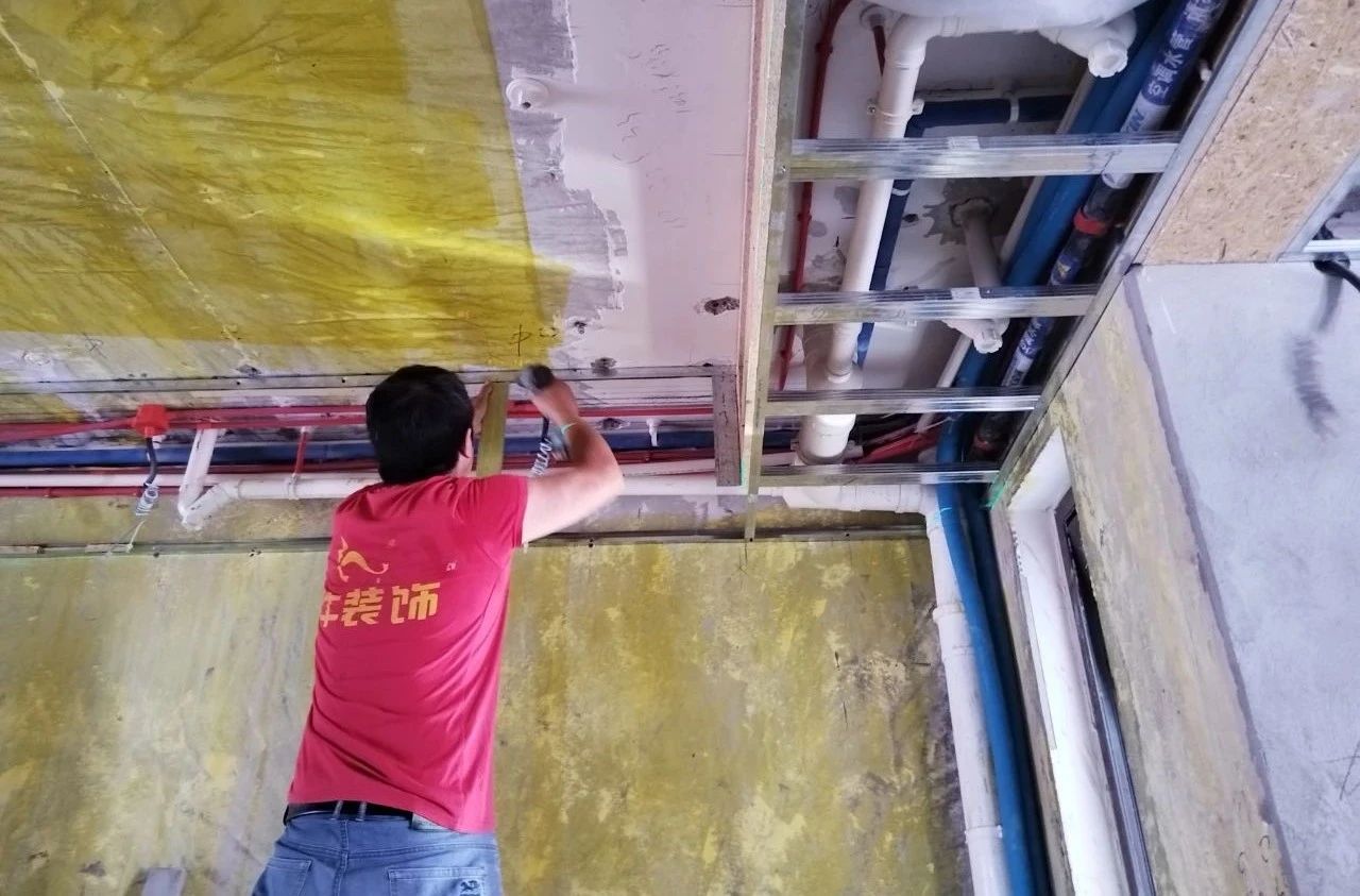 南京紅牛裝飾：高溫巡檢不松懈，堅(jiān)守品質(zhì)與服務(wù)！02